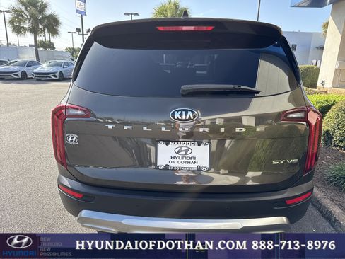 Used 2020 Kia Telluride SX FWD image 3