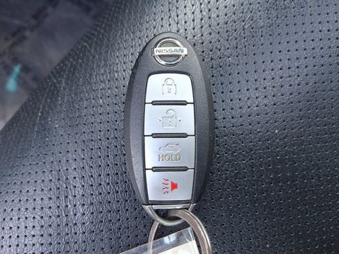 Used 2015 Nissan Altima 2.5 SL w/ Technology Package FWD image 32