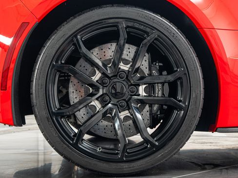 Used 2019 Chevrolet Corvette ZR1 RWD image 44