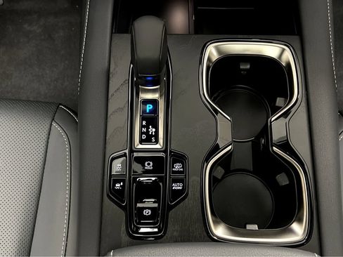 New 2026 Lexus RX 450h AWD image 32