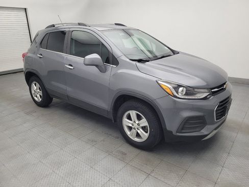 Used 2019 Chevrolet Trax LT w/ LT Convenience Package AWD/4WD image 11
