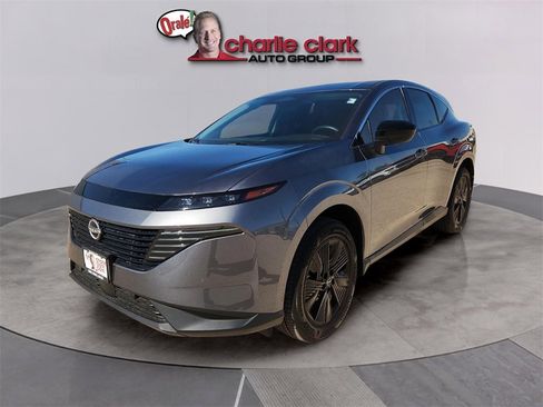 Used 2025 Nissan Murano SV image 1