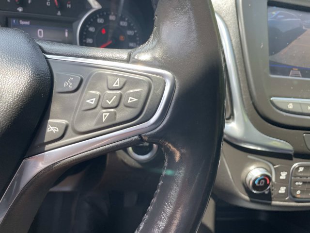 Used 2020 Chevrolet Equinox LT w/ Driver Convenience Package FWD image 22