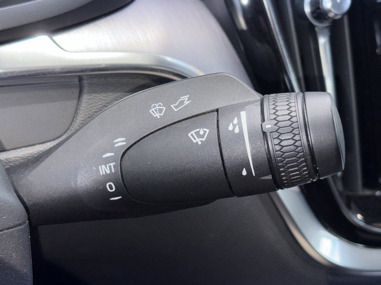 Used 2024 Volvo S60 B5 Core AWD/4WD image 13
