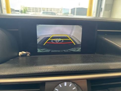 Used 2016 Lexus IS 200t RWD image 16