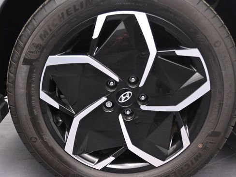 Used 2024 Hyundai Ioniq 5 Limited image 23