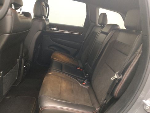 Used 2021 Jeep Grand Cherokee Trailhawk AWD/4WD image 18