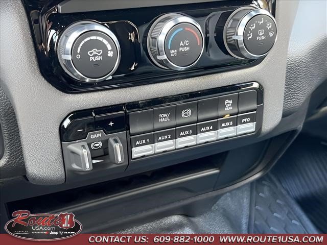 New 2026 RAM 5500 Tradesman w/ Chrome Appearance Group AWD/4WD image 17