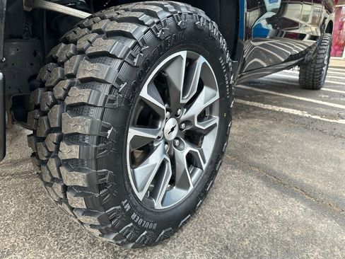 Used 2024 Chevrolet Silverado 1500 RST image 9