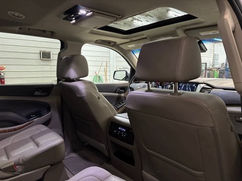 Used 2020 Chevrolet Tahoe Premier AWD/4WD image 33