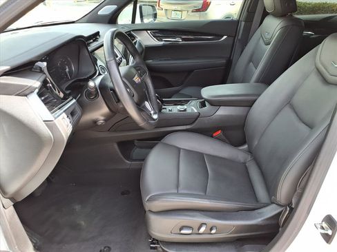 Certified 2024 Cadillac XT6 Premium Luxury image 19