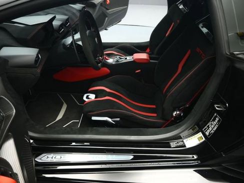 Used 2022 Lamborghini Huracan STO RWD image 51
