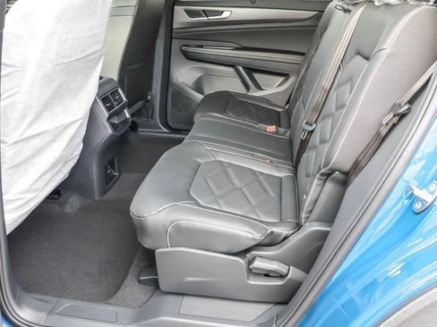 New 2026 Volkswagen Atlas Cross Sport SE image 35