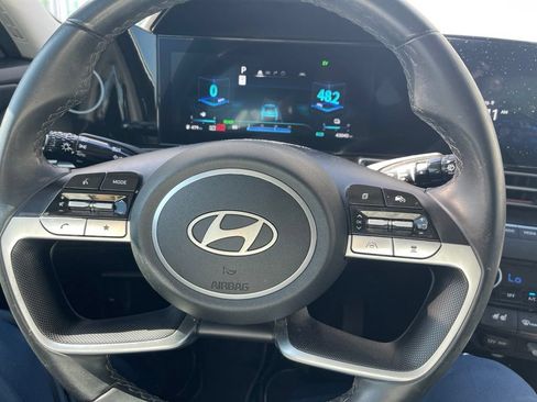 Used 2024 Hyundai Elantra Limited FWD image 13