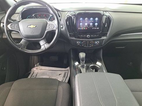 Used 2022 Chevrolet Traverse LT FWD image 26