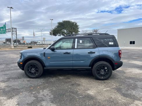 New 2025 Ford Bronco Sport Badlands w/ Badlands Tech Package AWD/4WD image 2