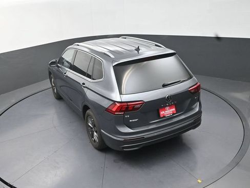 Used 2024 Volkswagen Tiguan SE AWD/4WD image 27