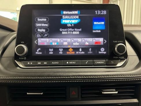 Used 2023 Nissan Rogue SV AWD/4WD image 27