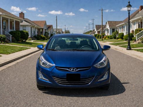 Used 2015 Hyundai Elantra Limited FWD image 3