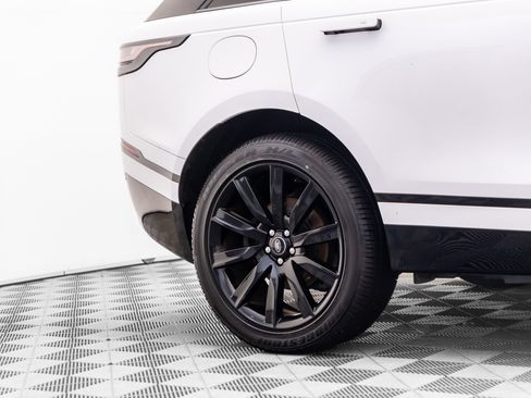 Used 2020 Land Rover Range Rover Velar R-Dynamic S AWD/4WD image 35