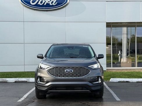 Used 2023 Ford Edge SEL w/ Convenience Package AWD/4WD image 3
