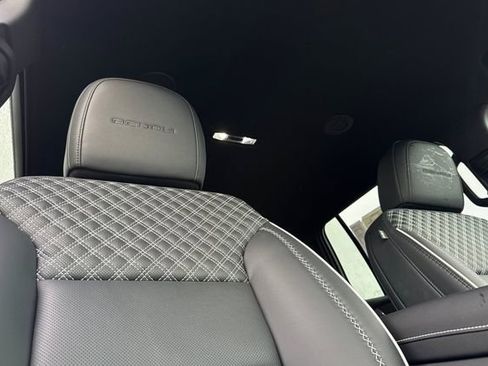 New 2026 GMC Acadia Denali w/ Super Cruise Package image 20