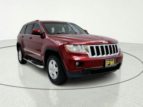 Used 2013 Jeep Grand Cherokee Laredo w/ Laredo E Group AWD/4WD image 1