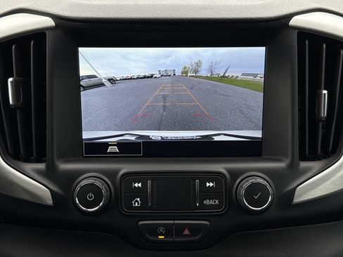 Used 2024 GMC Terrain SLT AWD/4WD image 5