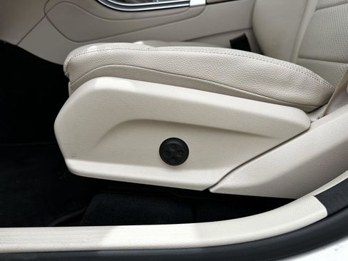 Used 2022 Mercedes-Benz GLC 300 4MATIC image 8