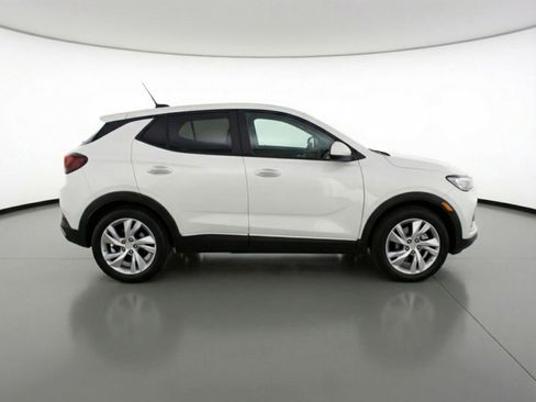 Used 2025 Buick Encore GX Preferred AWD/4WD image 9