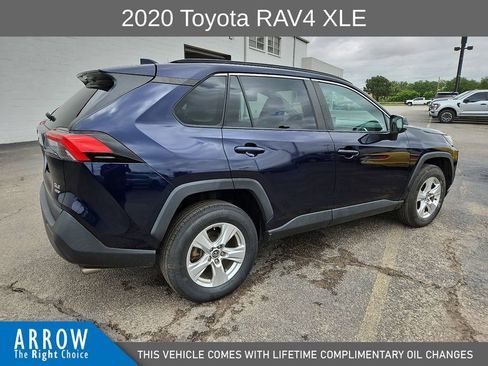 Used 2020 Toyota RAV4 XLE w/ All Weather Liner Package AWD/4WD image 13