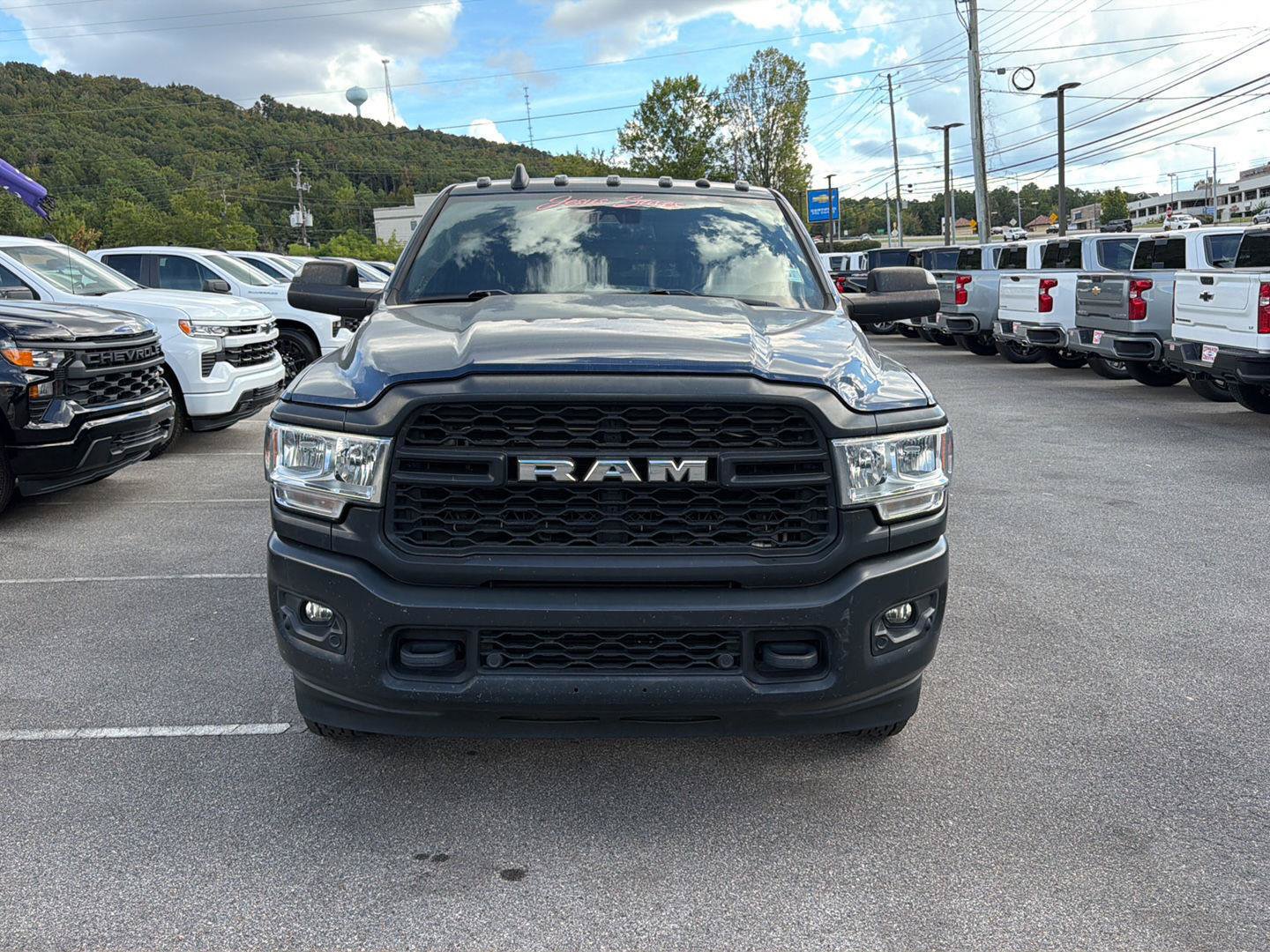 Used 2022 RAM 3500 Tradesman w/ Safety Group AWD/4WD image 5