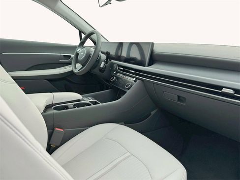 New 2025 Hyundai Sonata SEL image 15