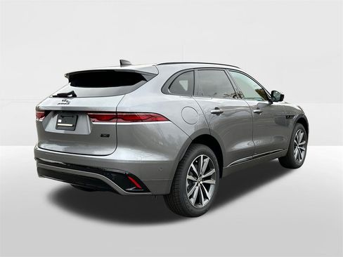 New 2026 Jaguar F-PACE R-Dynamic S image 4