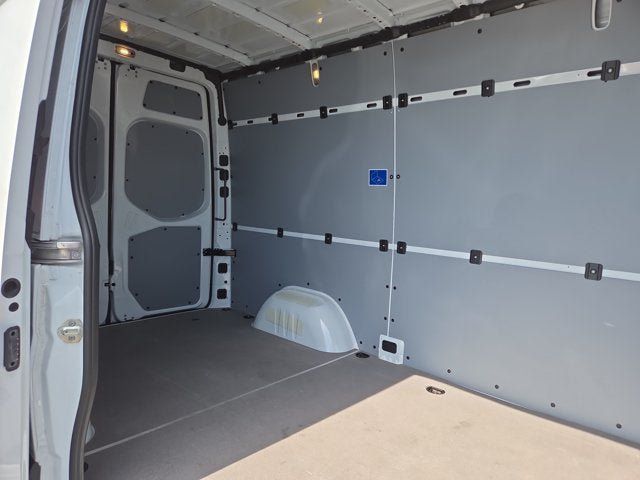 Used 2025 Mercedes-Benz Sprinter 2500 image 12