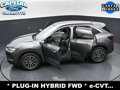 Used 2024 Ford Escape SE FWD image 35