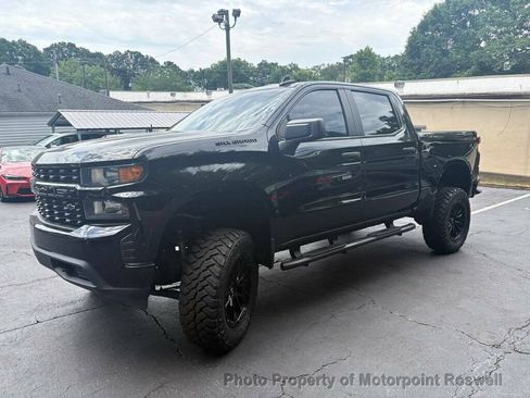Used 2020 Chevrolet Silverado 1500 Custom w/ Custom Value Package AWD/4WD image 4