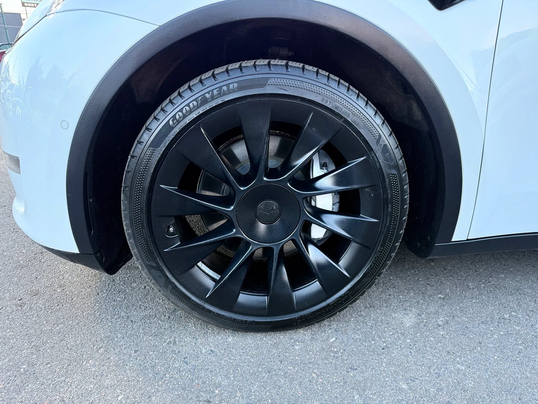 Used 2021 Tesla Model Y Long Range AWD/4WD image 39