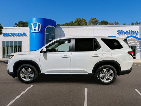 New 2025 Honda Pilot EX-L image 5