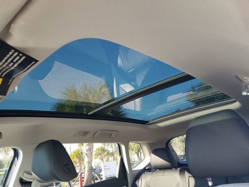 New 2026 Volkswagen Taos SE image 29