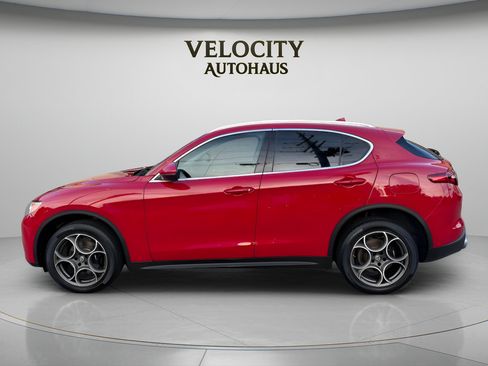 Used 2018 Alfa Romeo Stelvio AWD w/ Cold Weather Package image 4