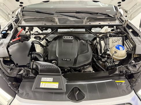 Used 2018 Audi Q5 Premium w/ Convenience Package image 27