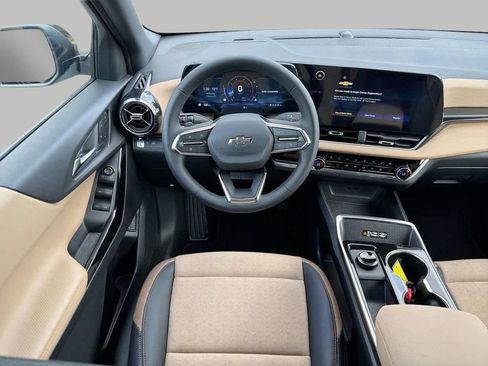 New 2026 Chevrolet Equinox ACTIV w/ Convenience Package III FWD image 12