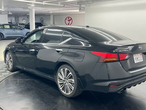 Used 2023 Nissan Altima 2.5 SL image 4
