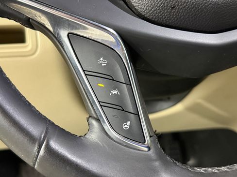 Used 2017 Cadillac XT5 Luxury w/ Driver Awareness Package image 26