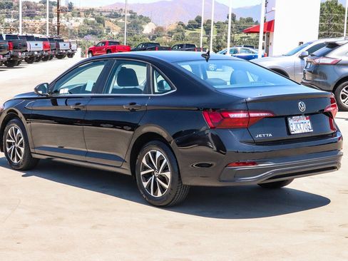Used 2024 Volkswagen Jetta S FWD image 5