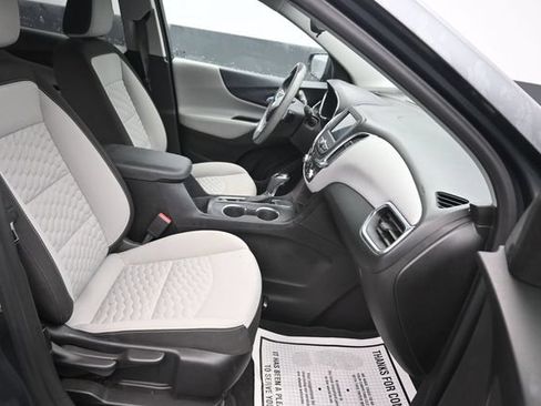 Used 2021 Chevrolet Equinox LS w/ LS Convenience Package FWD image 8