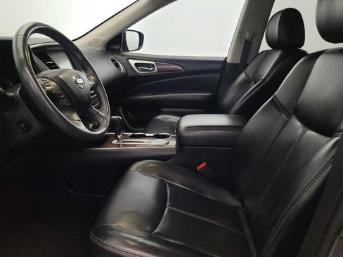 Used 2017 Nissan Pathfinder Platinum FWD image 17