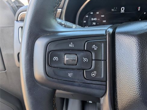 Used 2023 GMC Yukon AT4 w/ Technology Package AWD/4WD image 27