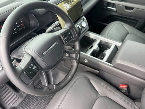 New 2026 Land Rover Defender 90 V8 AWD/4WD image 3